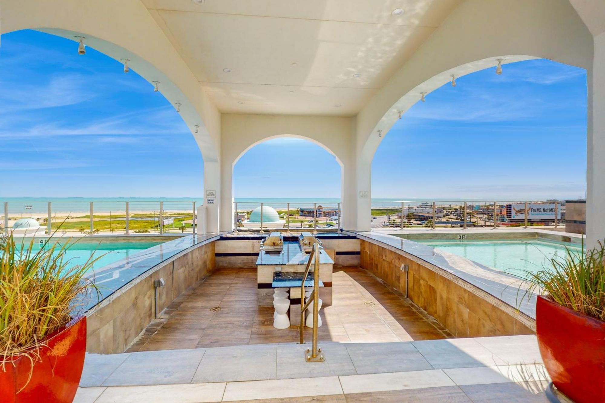 Апартаменты The Emerald By The Sea 715 Галвестон Экстерьер фото